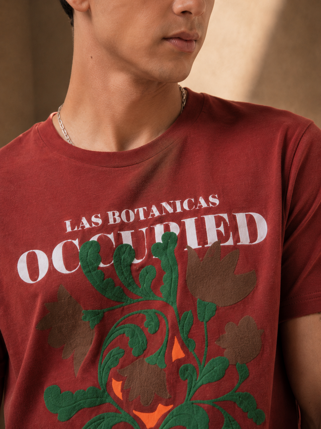 Mens Crew Neck Half Sleeve T-Shirt with Chest Print & Puff Effect Maroon