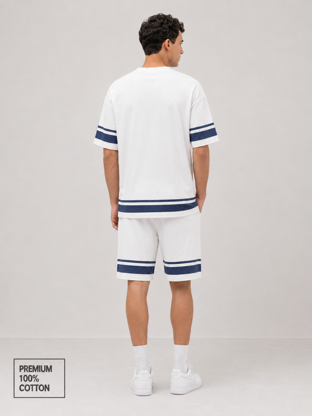 CHEST PRINT WITH  AND CONTRAST SLEEVE White